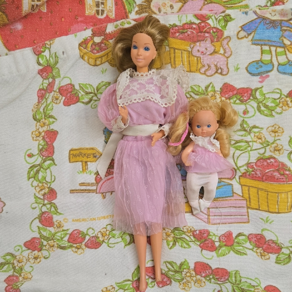 Vintage The Heart Family Barbie Mom And Toddler